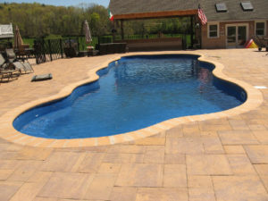 fiberglass-pool-irregular-shaped-pool